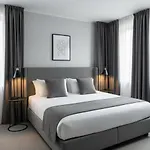 Aparthotel Parla
