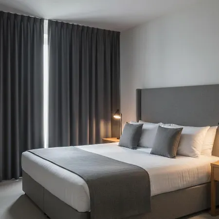 アパートホテル Parla イズミル